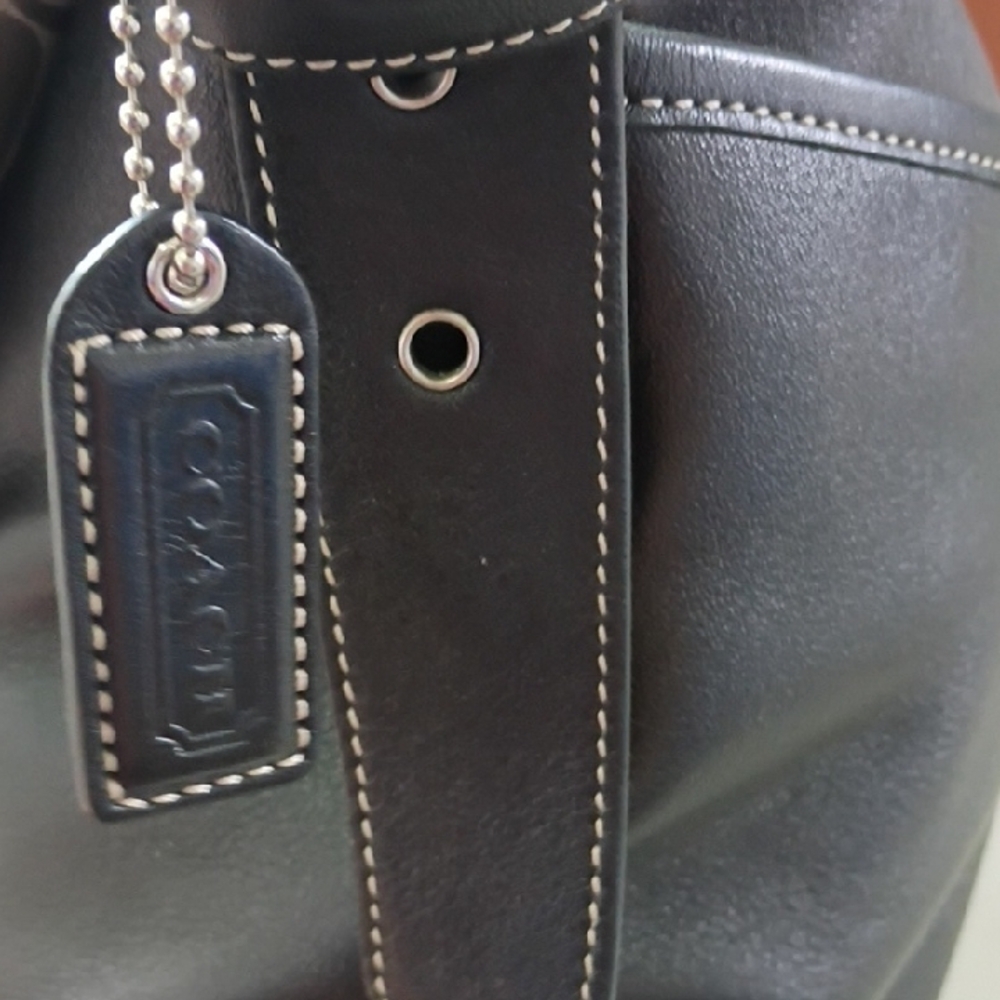 Coach Vintage (2004) *Soho* Black Leather Shoulder Bag *EUC* No Call Outs - Picture 2 of 8
